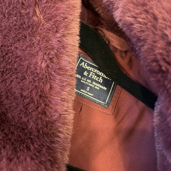 Abercrombie Faux Fur Coat - Picture 2 of 3